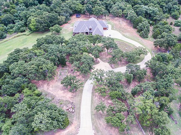 3rd image of 19350 Hickory Ridge Rd