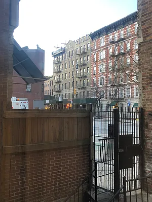 Rented by LJ Sloane Management | media 62