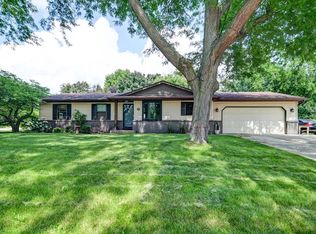 453 Nottingham Rd, Stoughton, WI 53589