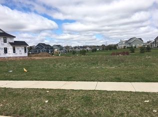 N37W7880 Prairie View Rd, Cedarburg, WI 53012