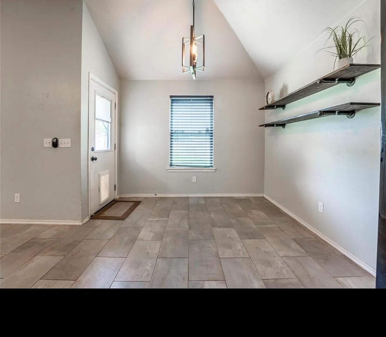 3 bed, 1437 sqft, $1,750 — Photo 4