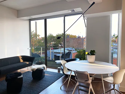 Rented by Compass | media 18