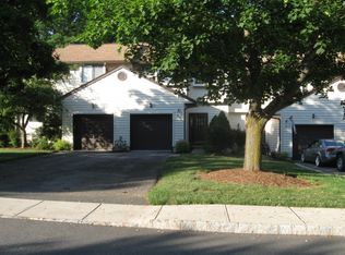 4 Eagle Dr #E004, Newton, NJ 07860