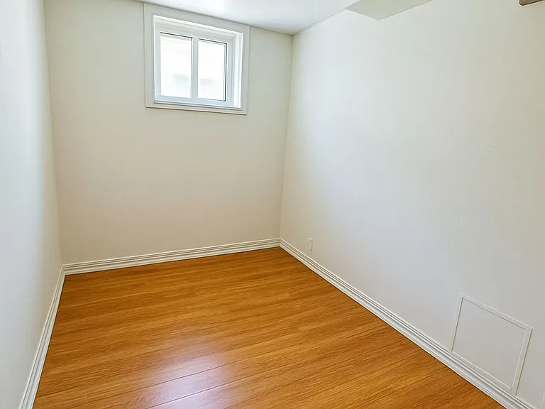 1340 Warden Ave #BASEMENT — Photo 14