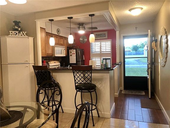 4th image of 1443 Mission Dr W