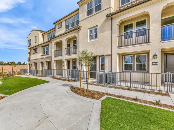 2208 Mountain Laurel Rd, San Marcos, CA 92078