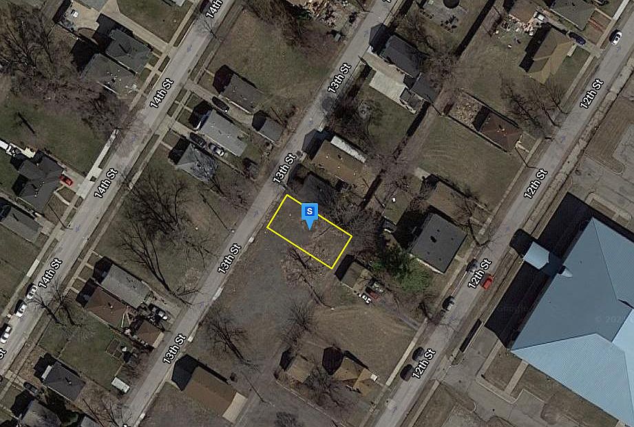 1st image of 3895 13th St