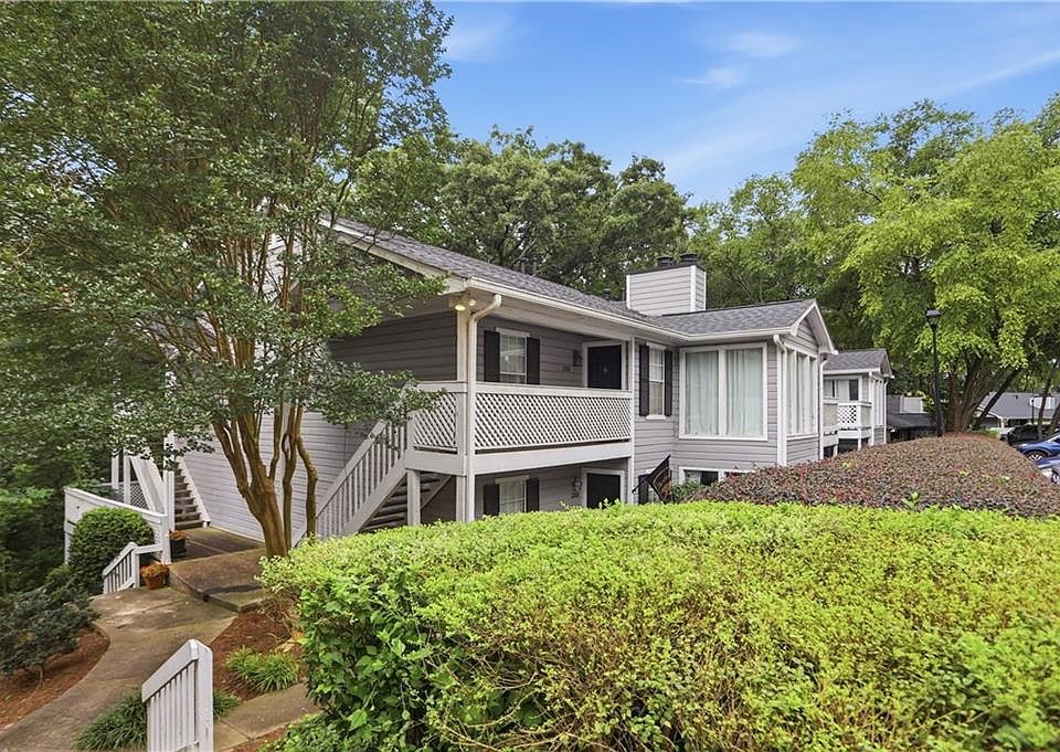 1st image of 1201 Vicksburg Pl