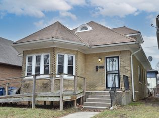 2375 N 54th St, Milwaukee, WI 53210