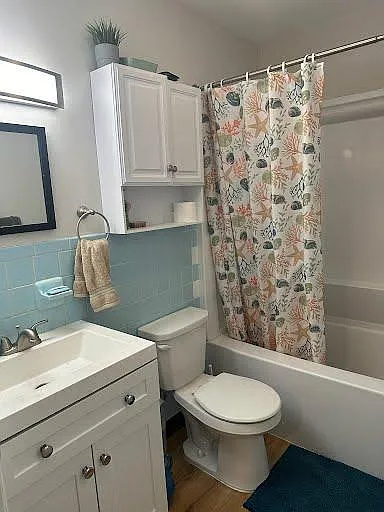 1 Lexington Ct — Photo 23