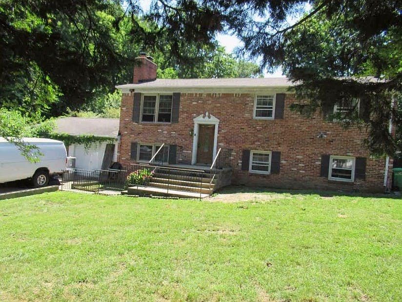 1st image of 8342 Woodyard Rd