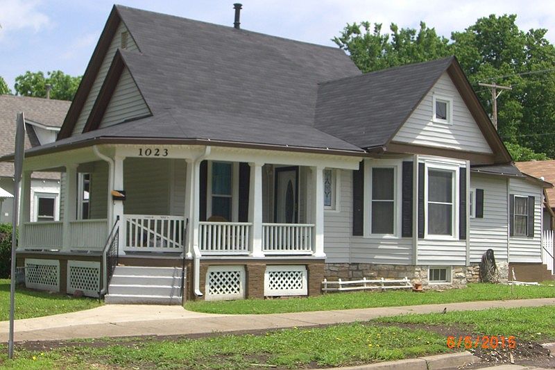 1st image of 1023 S National Ave
