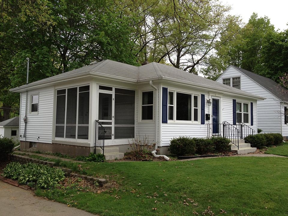2nd image of 729 Jones St