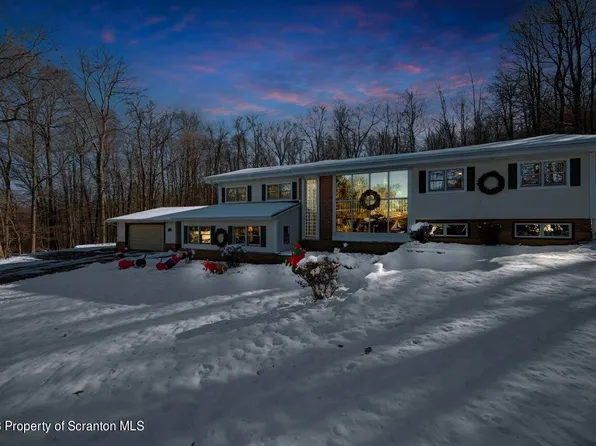 113 Wilcrest Rd, Roaring Brook Township, PA 18444