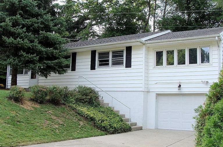 1st image of 146 E Bryant Ave