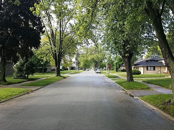 4th image of 14430 Sanderson Ave