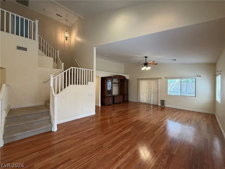 11240 Playa Bonita Ave — Photo 9