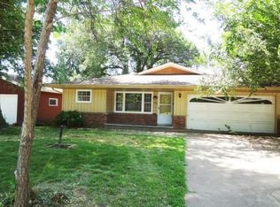 2239 S Pickwick Ave, Springfield, MO 65804