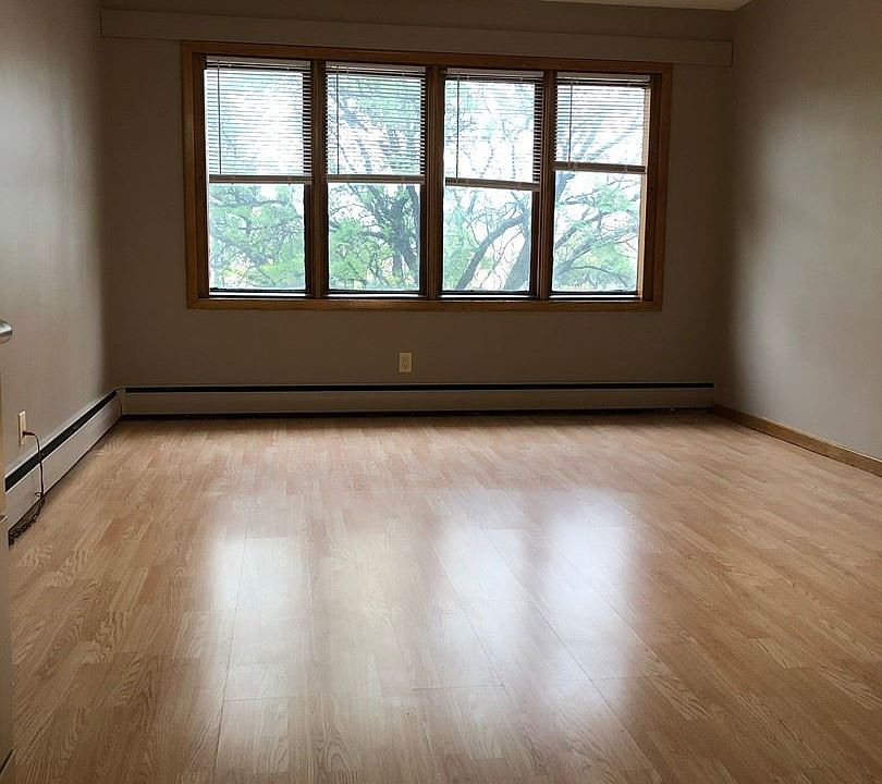 1st image of 3010 20th Ave S APT 2