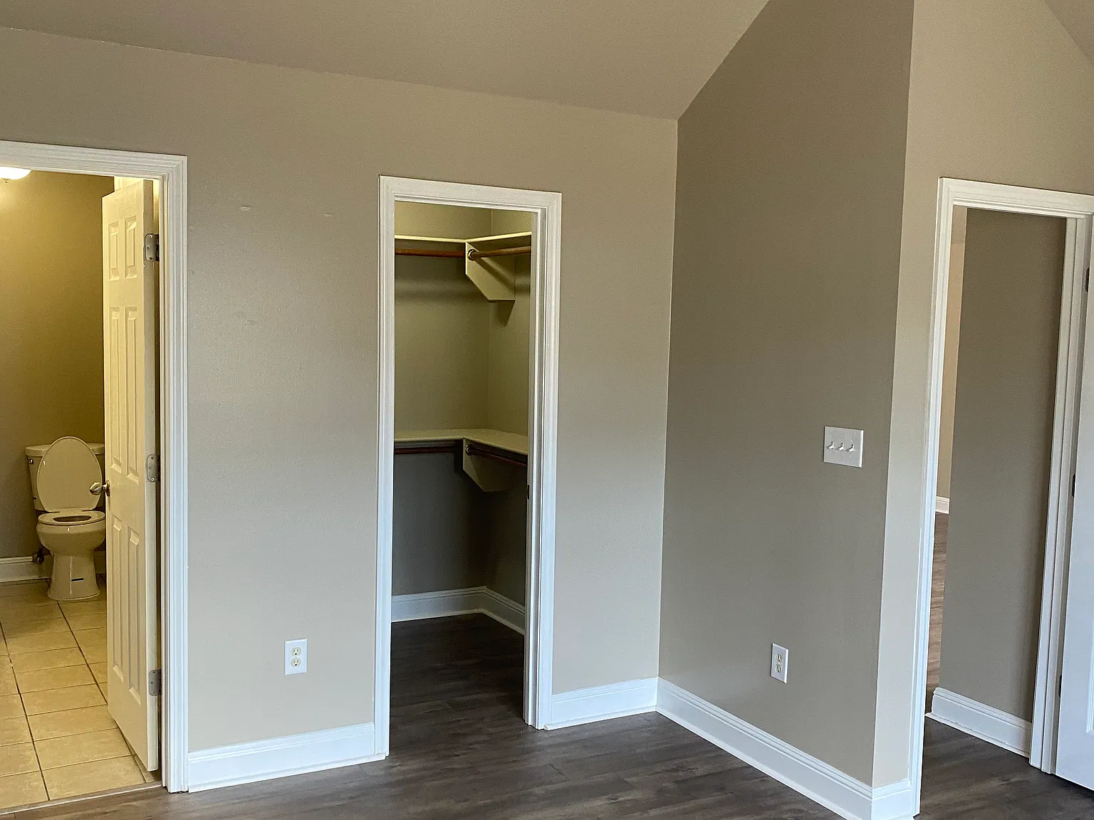 3 bed, 1650 sqft, $1,650 — Photo 4