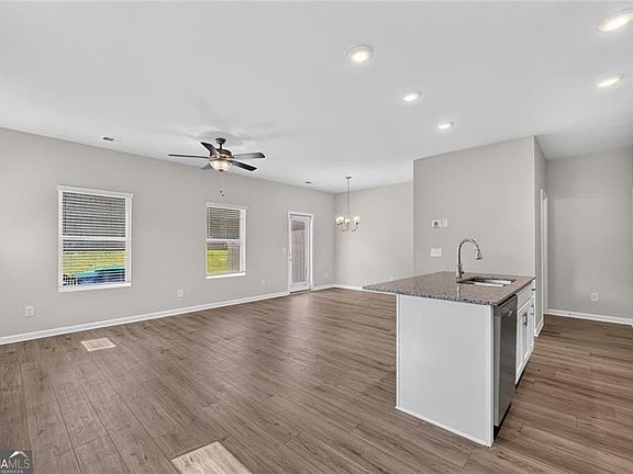 5th image of 6362 Sundowner Pl