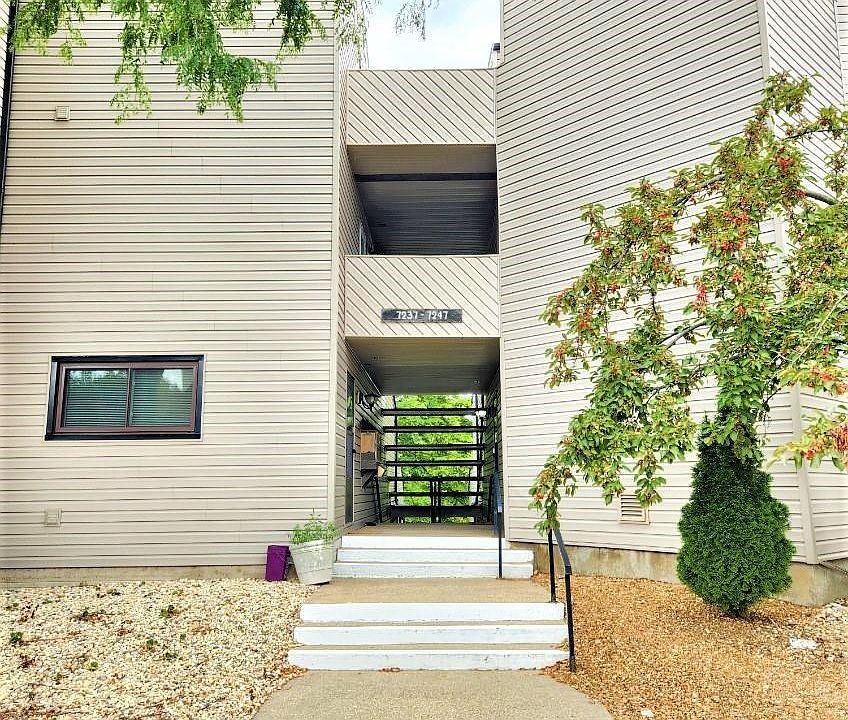 1st image of 7237 N Lakeside Ct #19