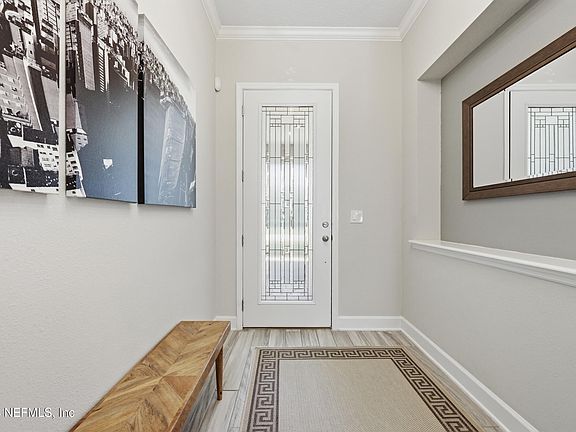3rd image of 320 VALLEY GROVE Drive
