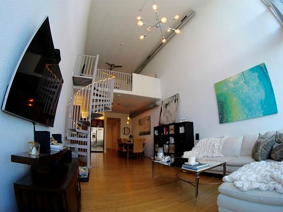 4th image of 150 E Robinson St Unit 821
