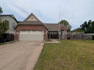 1304 N Umbrella Circle, Broken Arrow, OK 74012