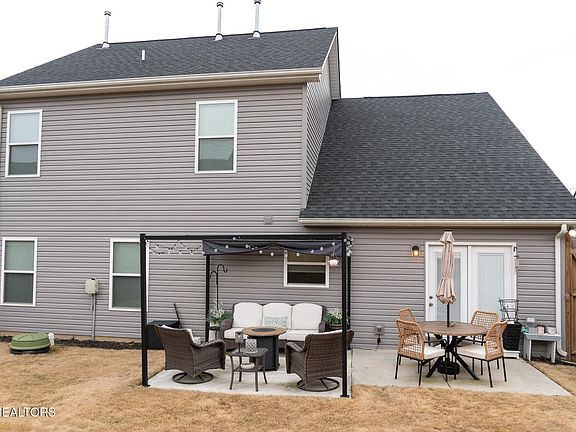 5th image of 7631 Bailey Landing Ln
