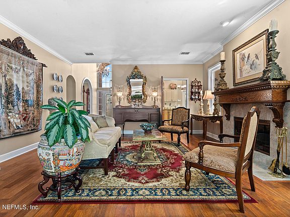 4th image of 4114 MIZNER Circle S