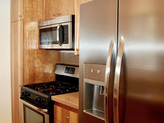 5th image of 2251 S Bentley Ave #214