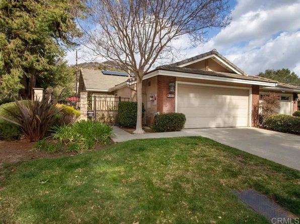 4202 Los Padres Dr, Fallbrook, CA 92028