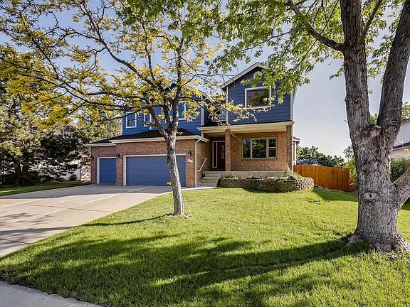 2nd image of 433 Columbine Ave