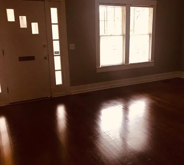 1337 Linden Pl — Photo 9