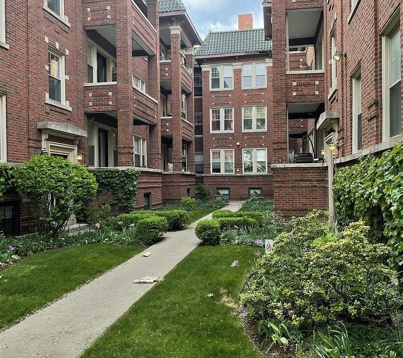 1st image of 966 W Cuyler Ave APT 2S