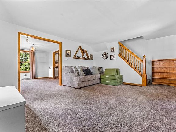4th image of 125 Mehard Ave