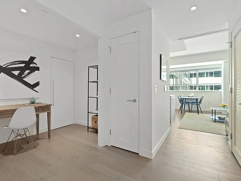 800 Avenue At Port Imperial #914 — Photo 4