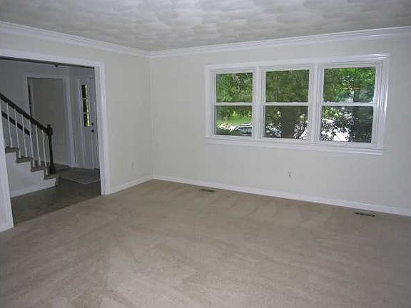2nd image of 2208 S Red Mill Ct