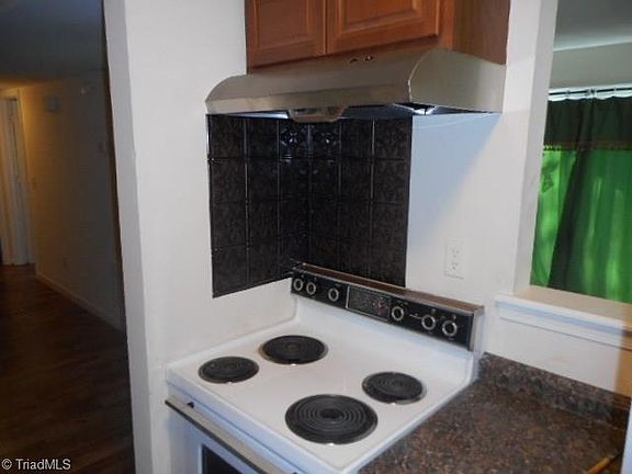 5th image of 500 Mystic Dr APT A