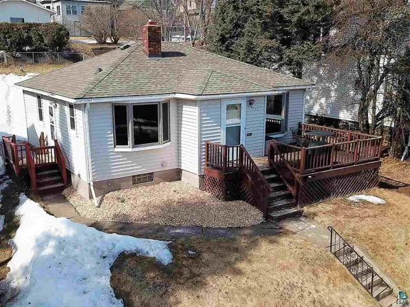 715 W 6th St, Duluth, MN 55806