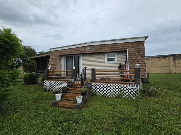7038 40th Trl N #1096, West Palm Beach, FL 33404