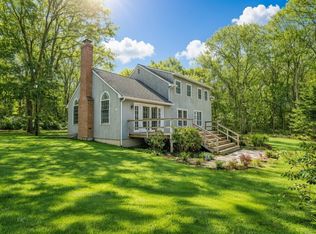 1008 Middle Line Hwy, Sag Harbor, NY 11963