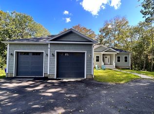 161 Boston Post Rd #A, Old Lyme, CT 06371