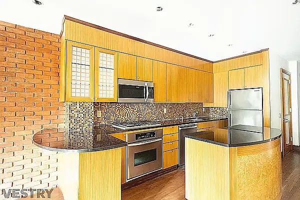 1400 York Ave #5 — Photo 3