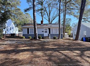 808 McKimmon Rd, Fayetteville, NC 28303