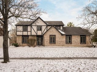 1603 Chippewa Ct, Grove City, OH