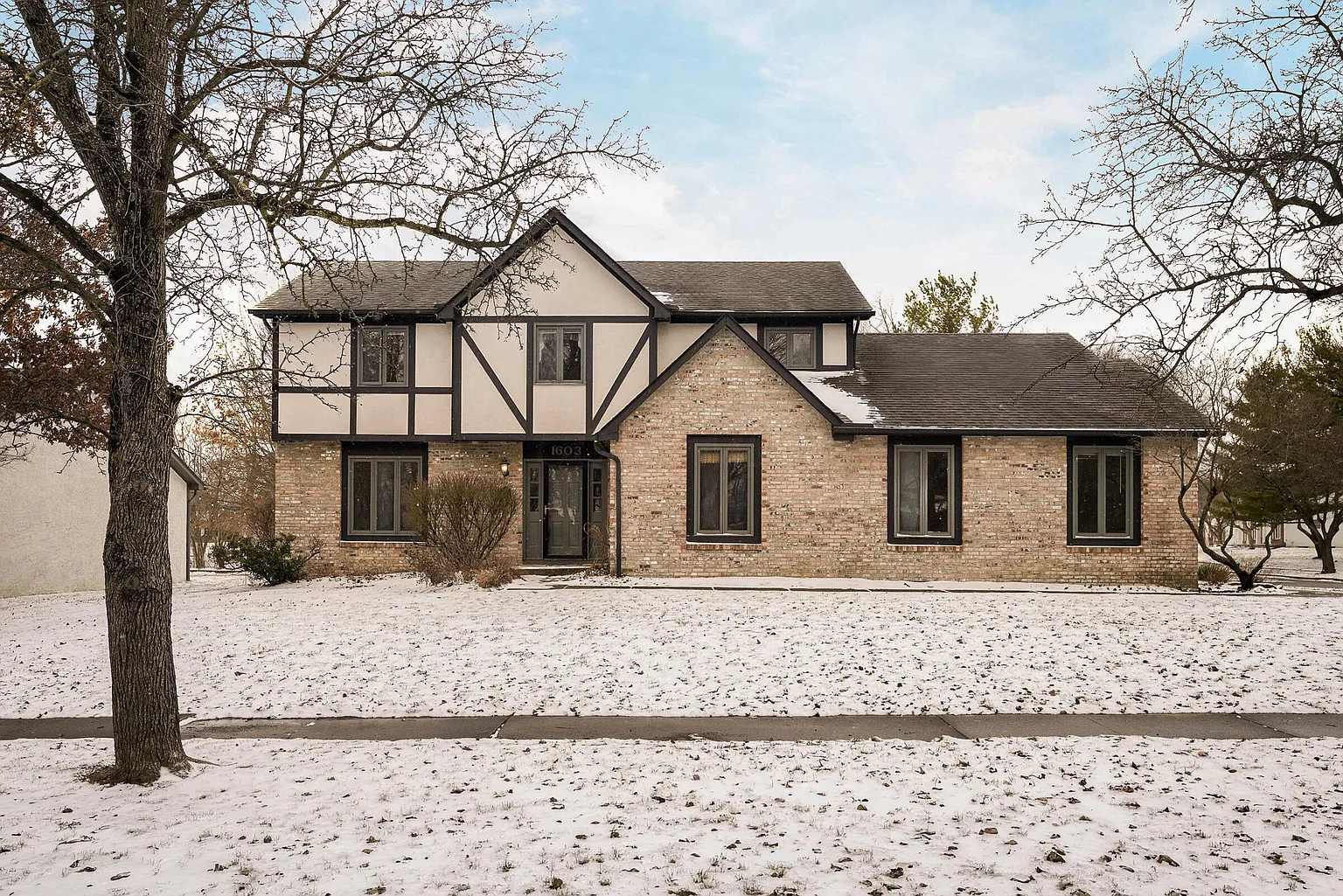 1603 Chippewa Ct photo 1