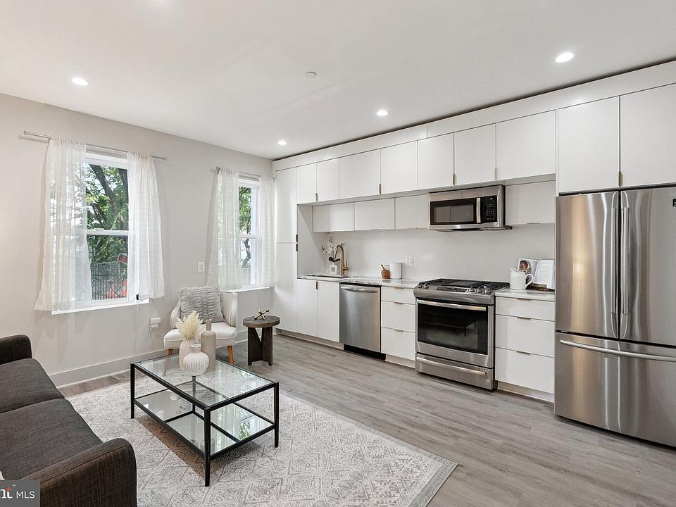 1st image of 839 Kennedy St NW #105
