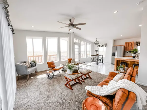 322 Conroy Ct, Carpenter, WY 82054